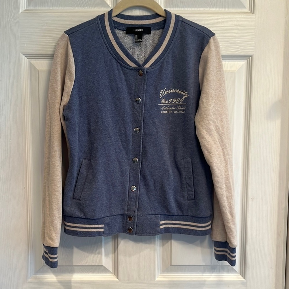 Forever 21 brand size L snap front jacket with pockets
